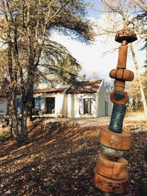 La Maison De Mado Et Sa Cabane Dans Les Arbres Plan d'Aups 外观 照片